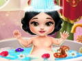 खेल Snow White Baby Bath